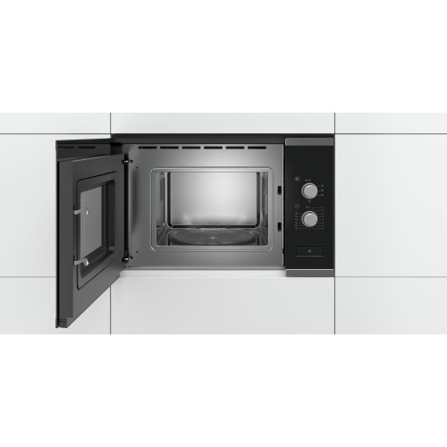 Встраиваемая микроволновая печь Bosch BFL520MS0